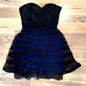 BCBG MAXAZRIA Cocktail Dress Prom Dress Strapless layered black lace over blue